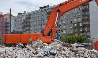 Вывоз строительного мусора с участка в Партизанске недорого от 1523 руб. | 2Землекопа-Прт